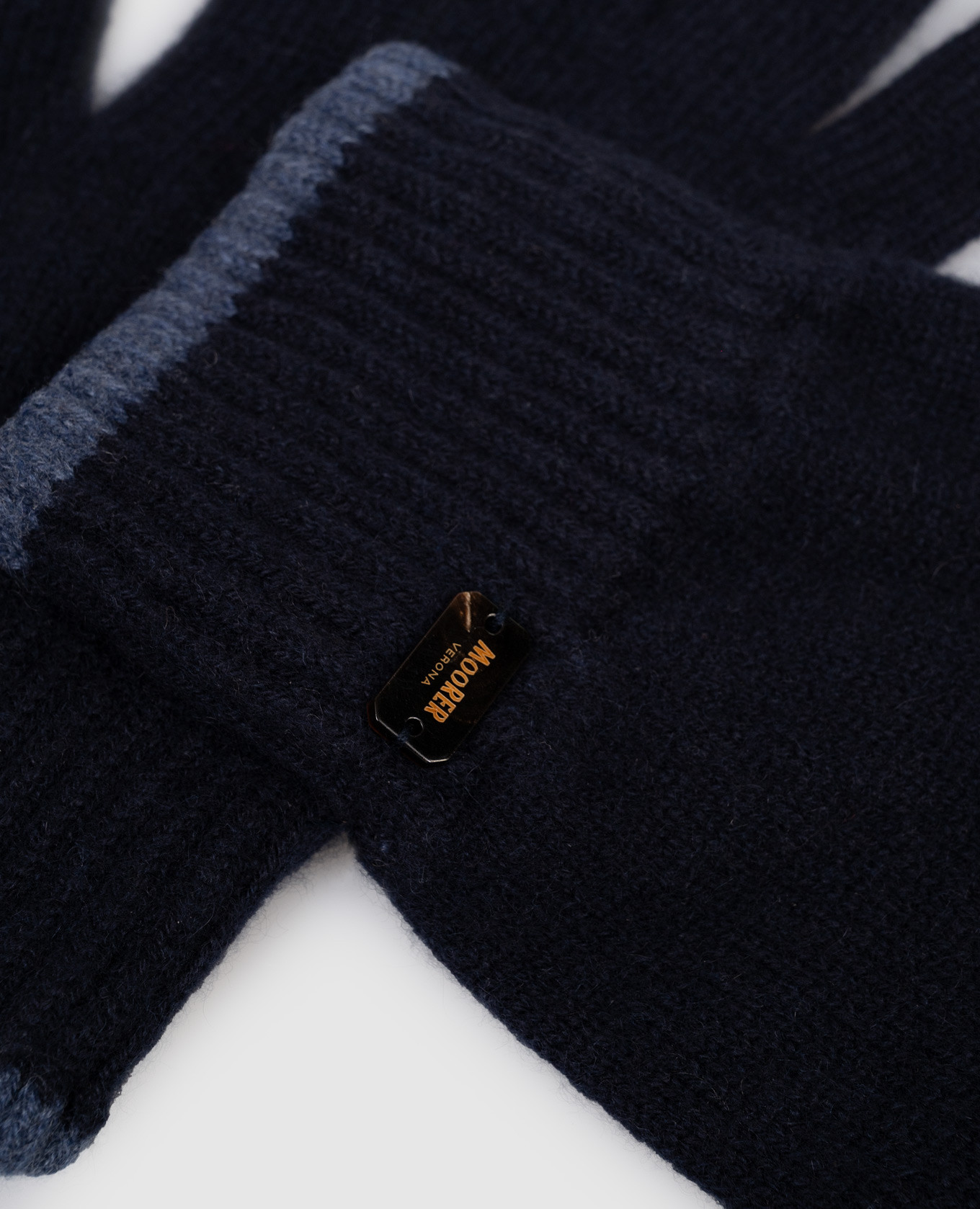 

EASTON blue cashmere gloves MooRER