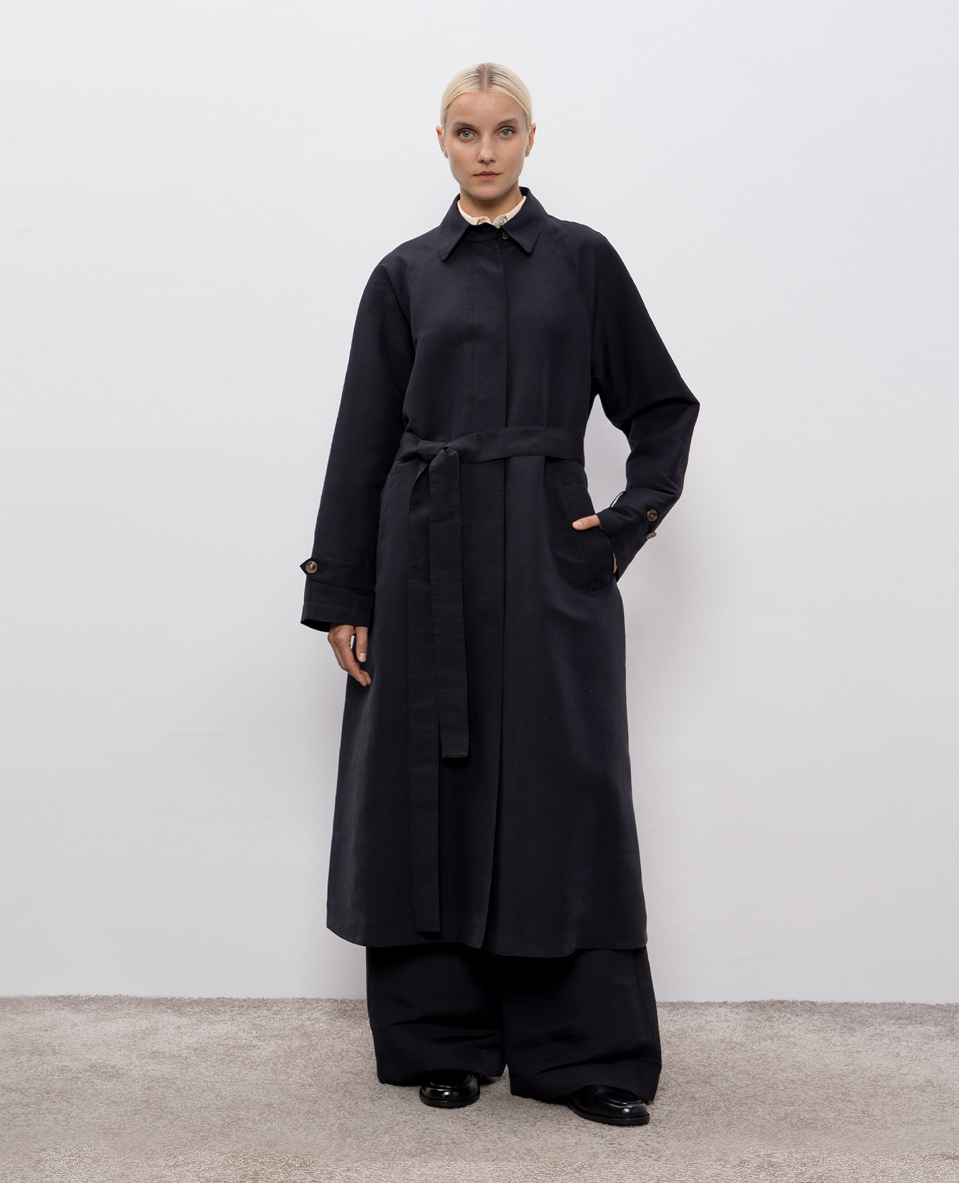 

Ryo black silk cloak The Row