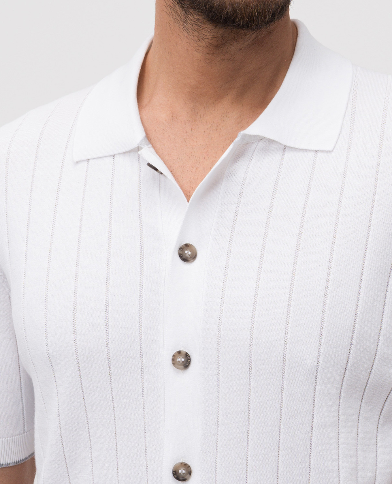 

White short-sleeved cardigan Peserico