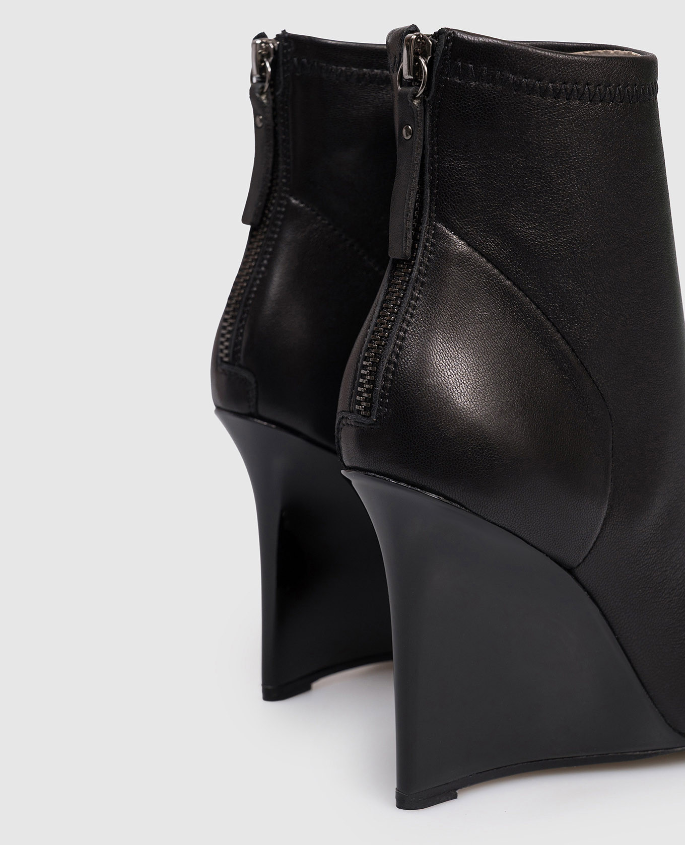 

Black leather ankle boots Babe Pay Pls
