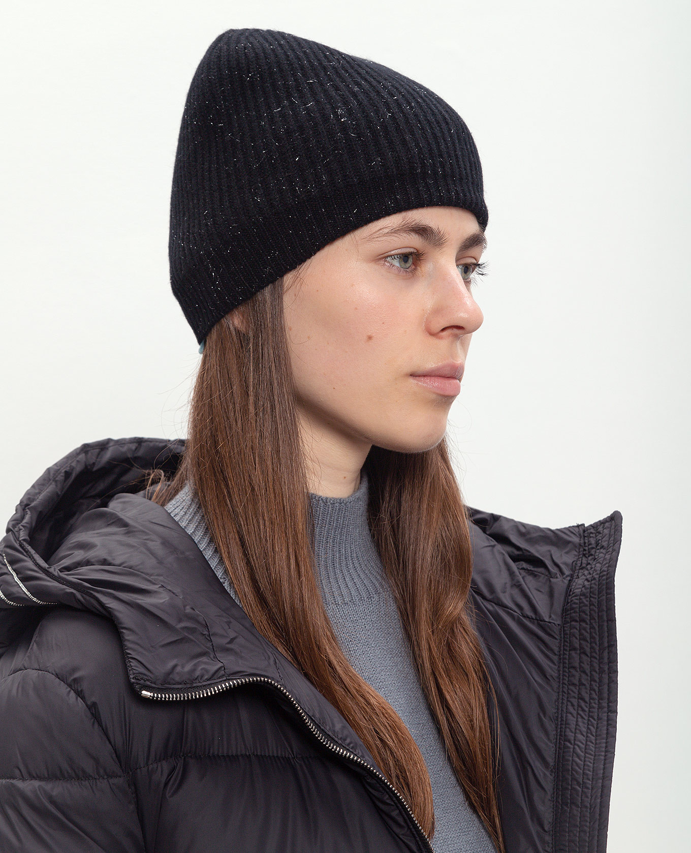 

Black hat with wool and silk with lurex Peserico