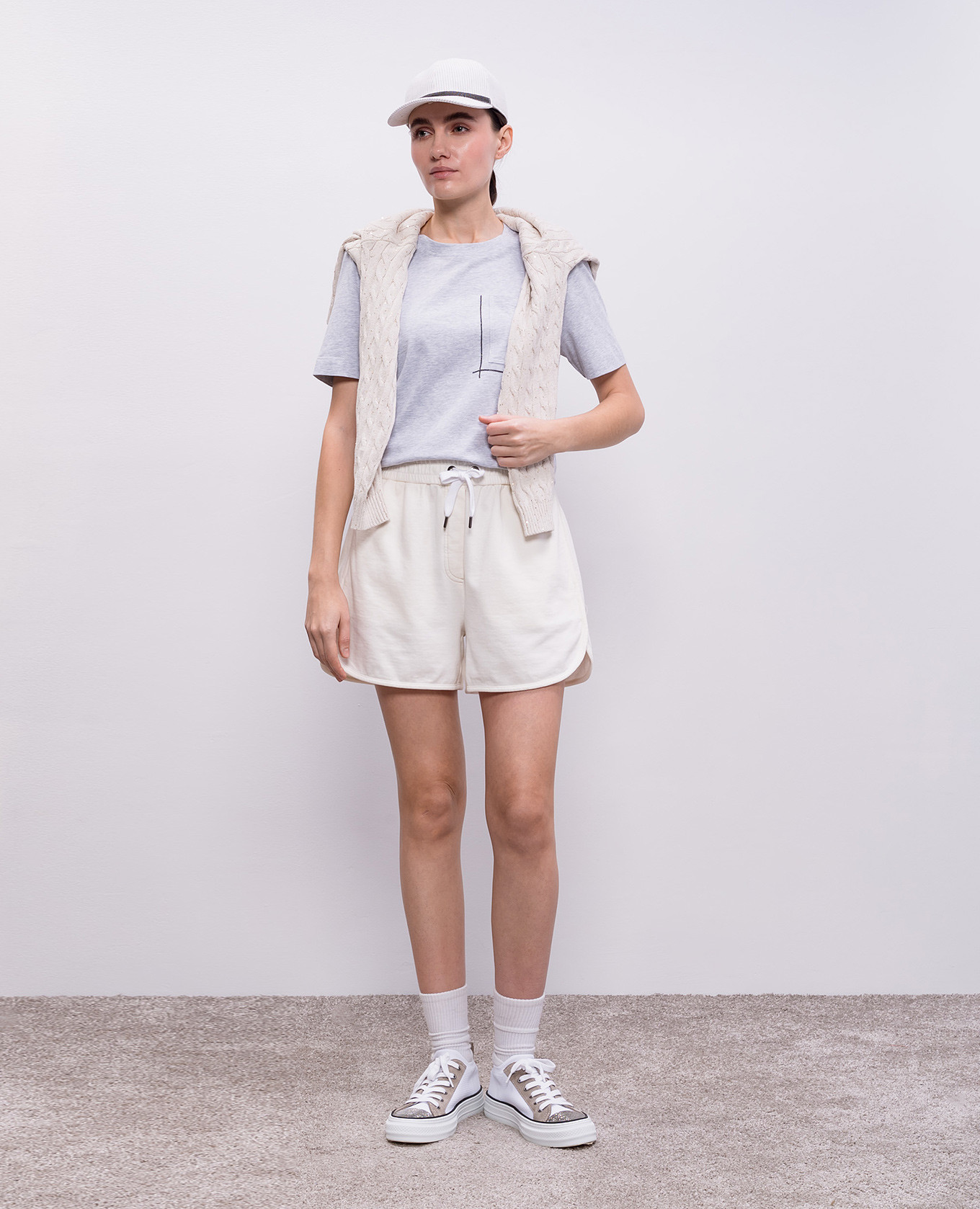 

Grey melange T-shirt with monil chain Brunello Cucinelli