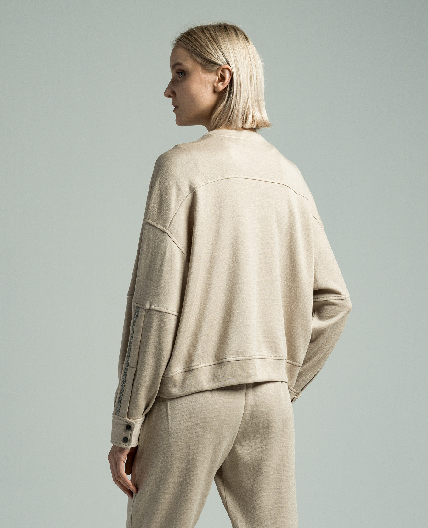 Beige sweatshirt with silk and monil chain Brunello Cucinelli 4