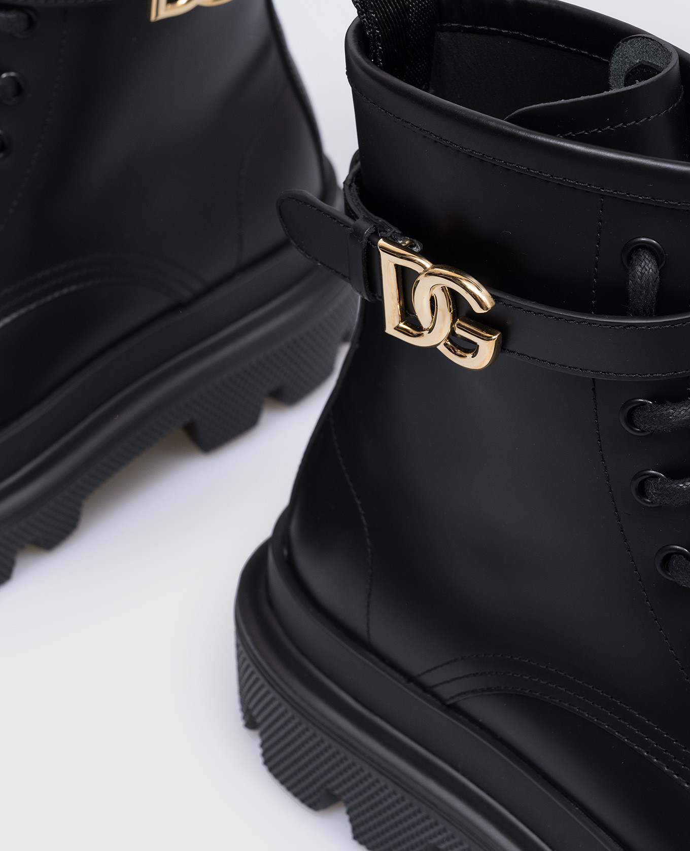 

Black leather boots with metallic DG logo Dolce&Gabbana