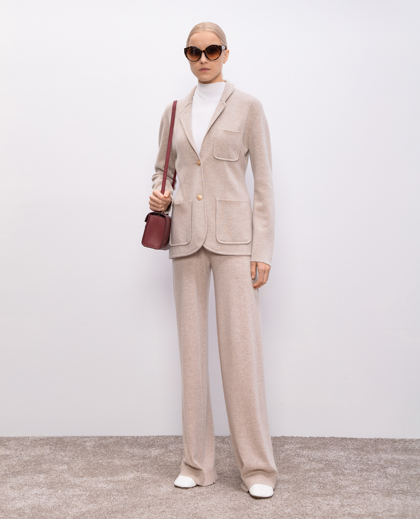 

Beige wool and cashmere jacket Allude