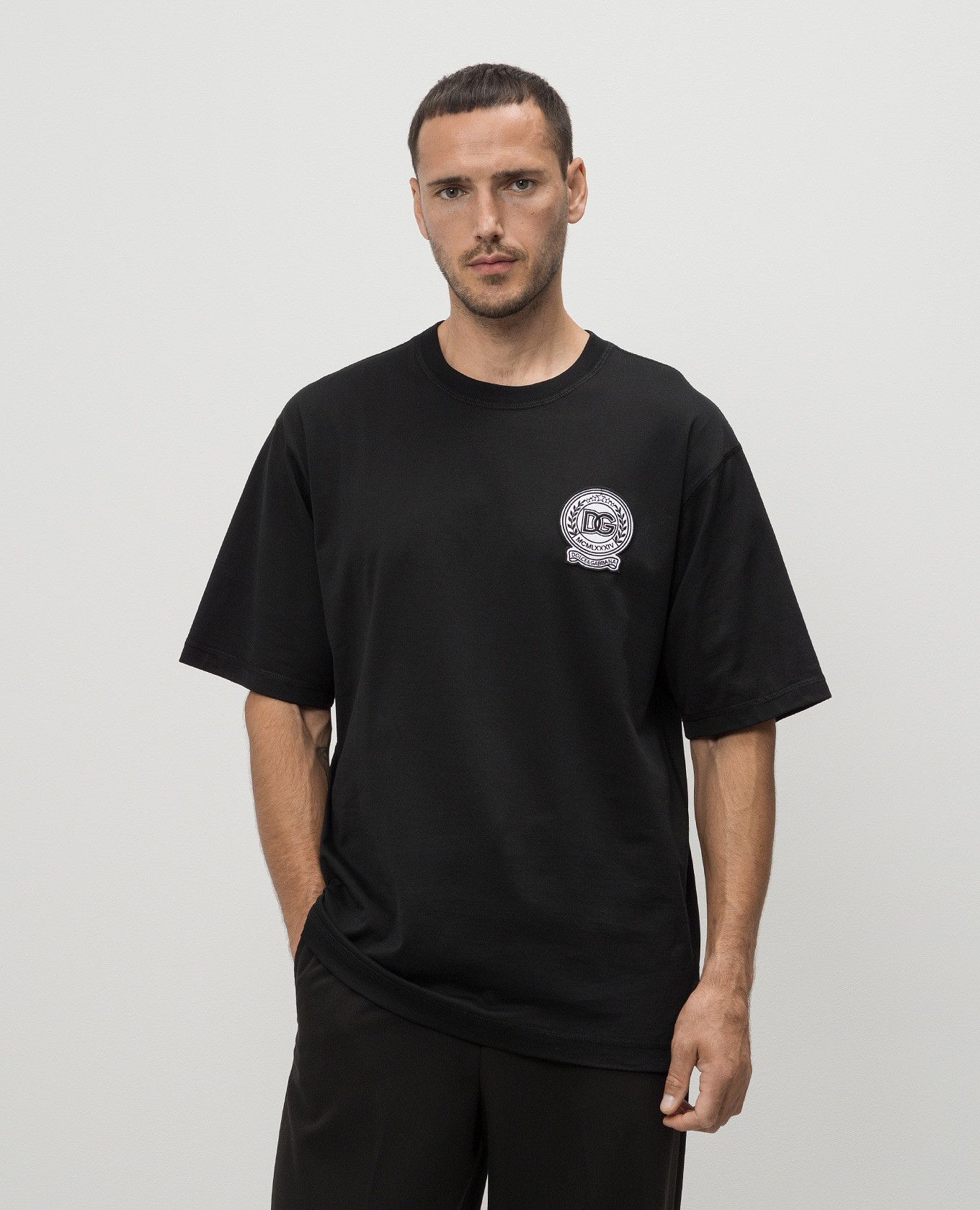 

Black t-shirt with logo patch Dolce&Gabbana