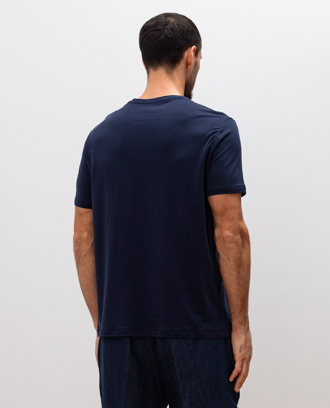 

Blue silk T-shirt with embroidered emblem ISAIA