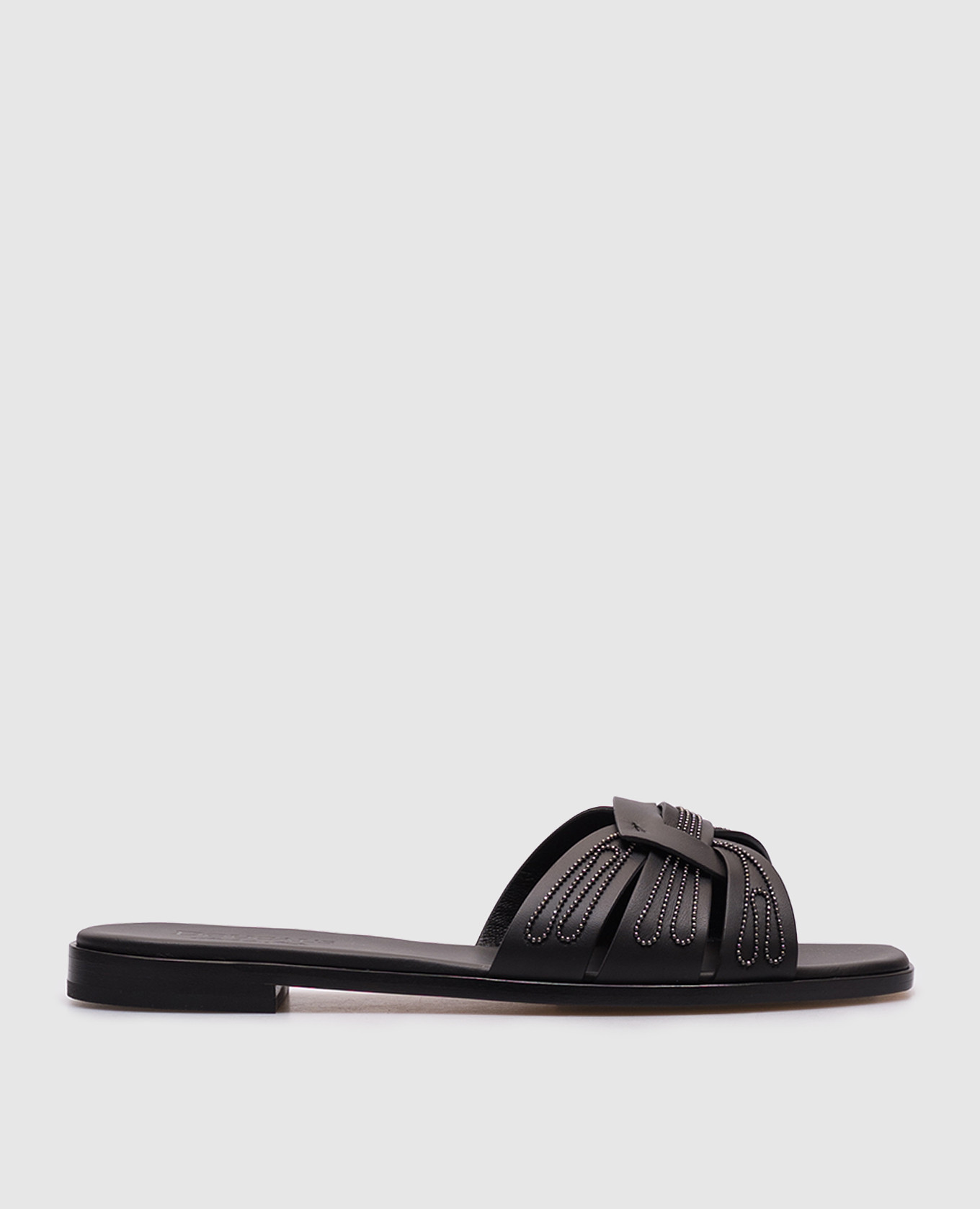 Black leather flip-flops with a monil chain Doucal's