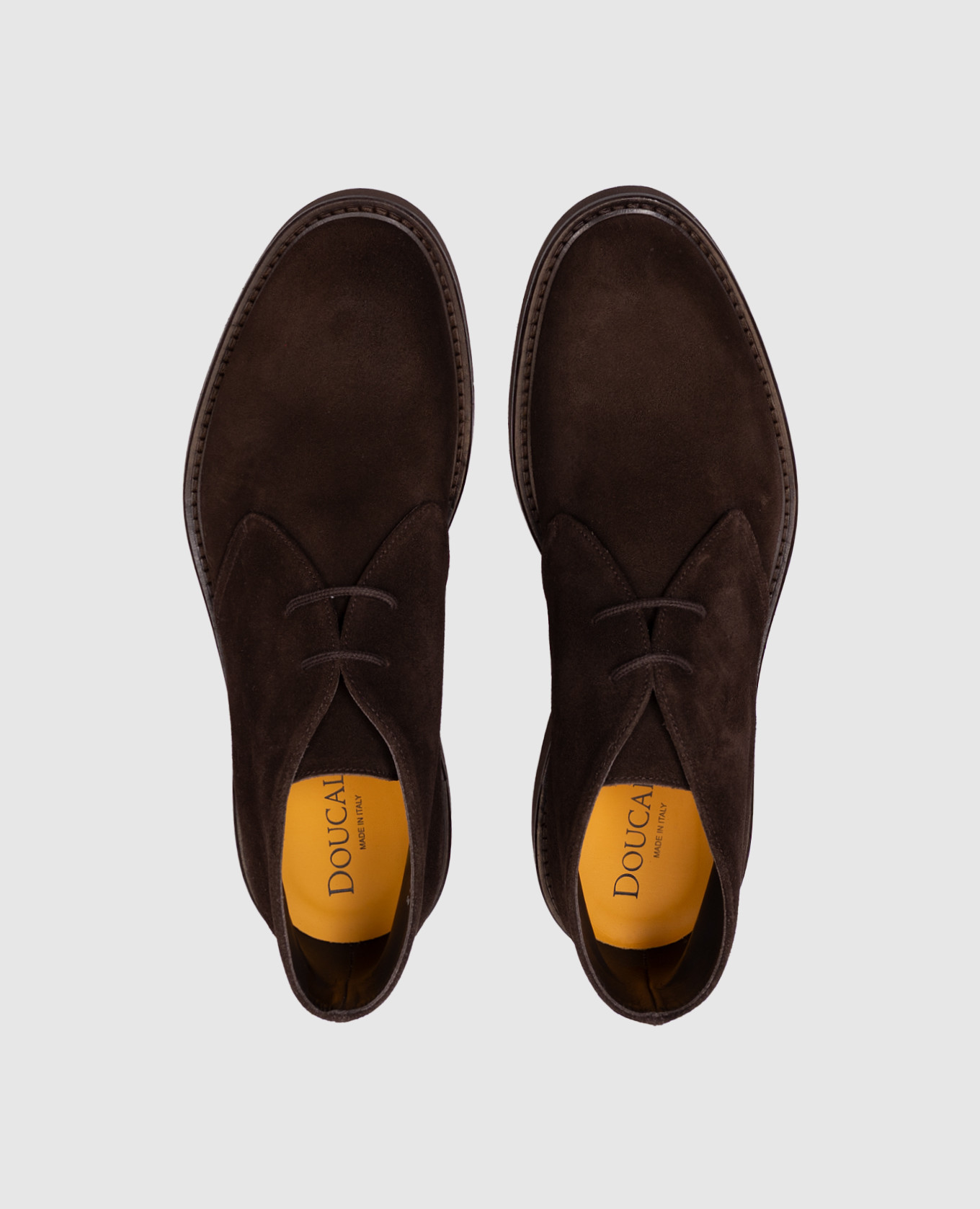 

Brown suede deserts on fur Doucal's