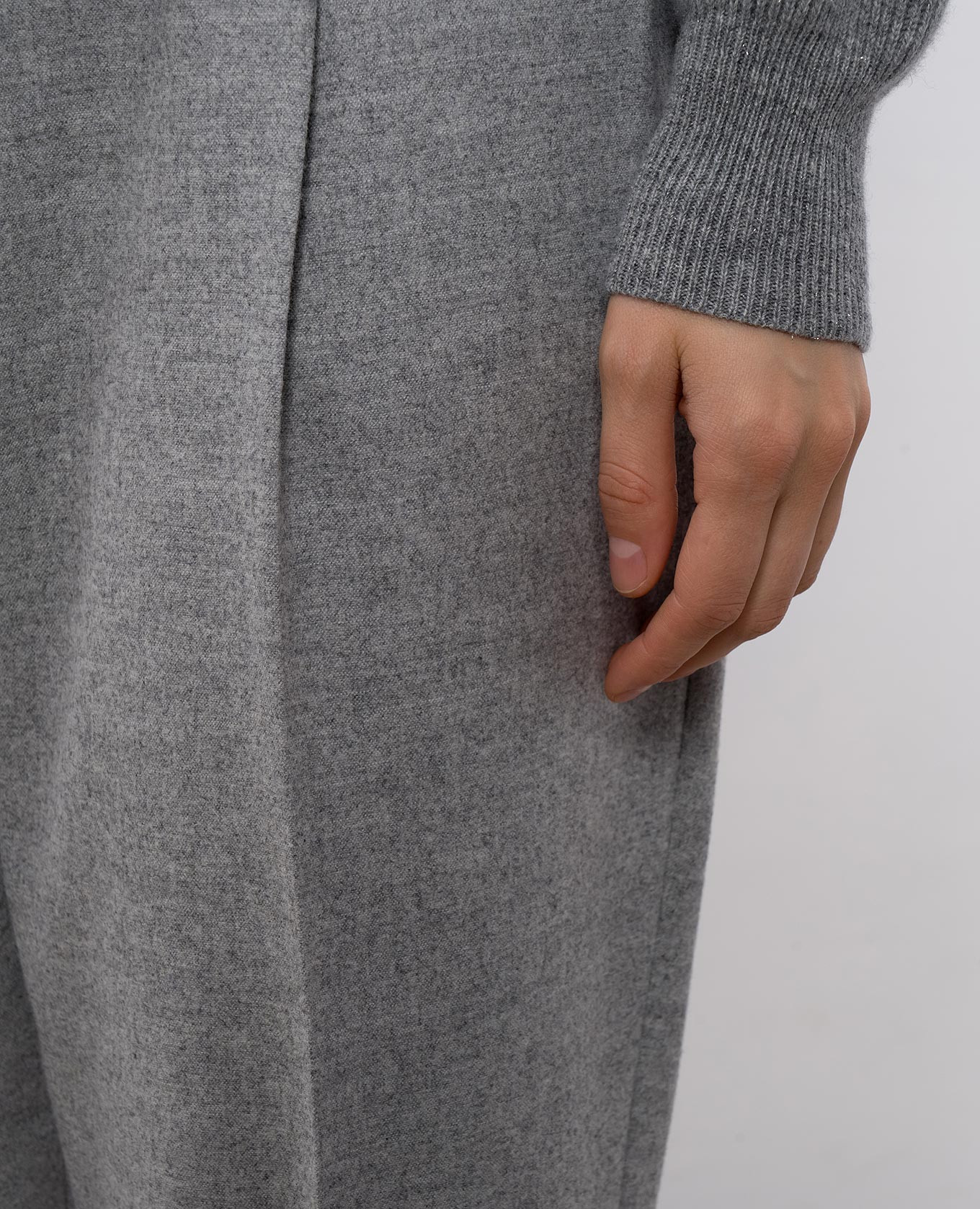 

Gray pants with wool Peserico, Grey