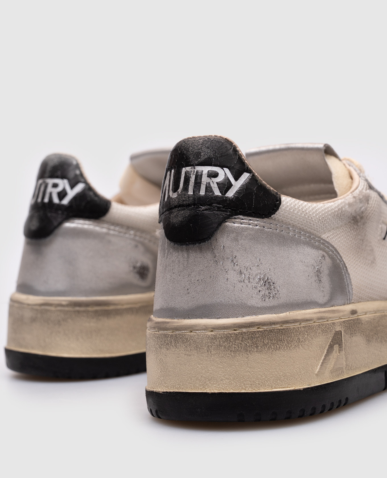 

Medalist vintage-effect combo sneakers AUTRY, White