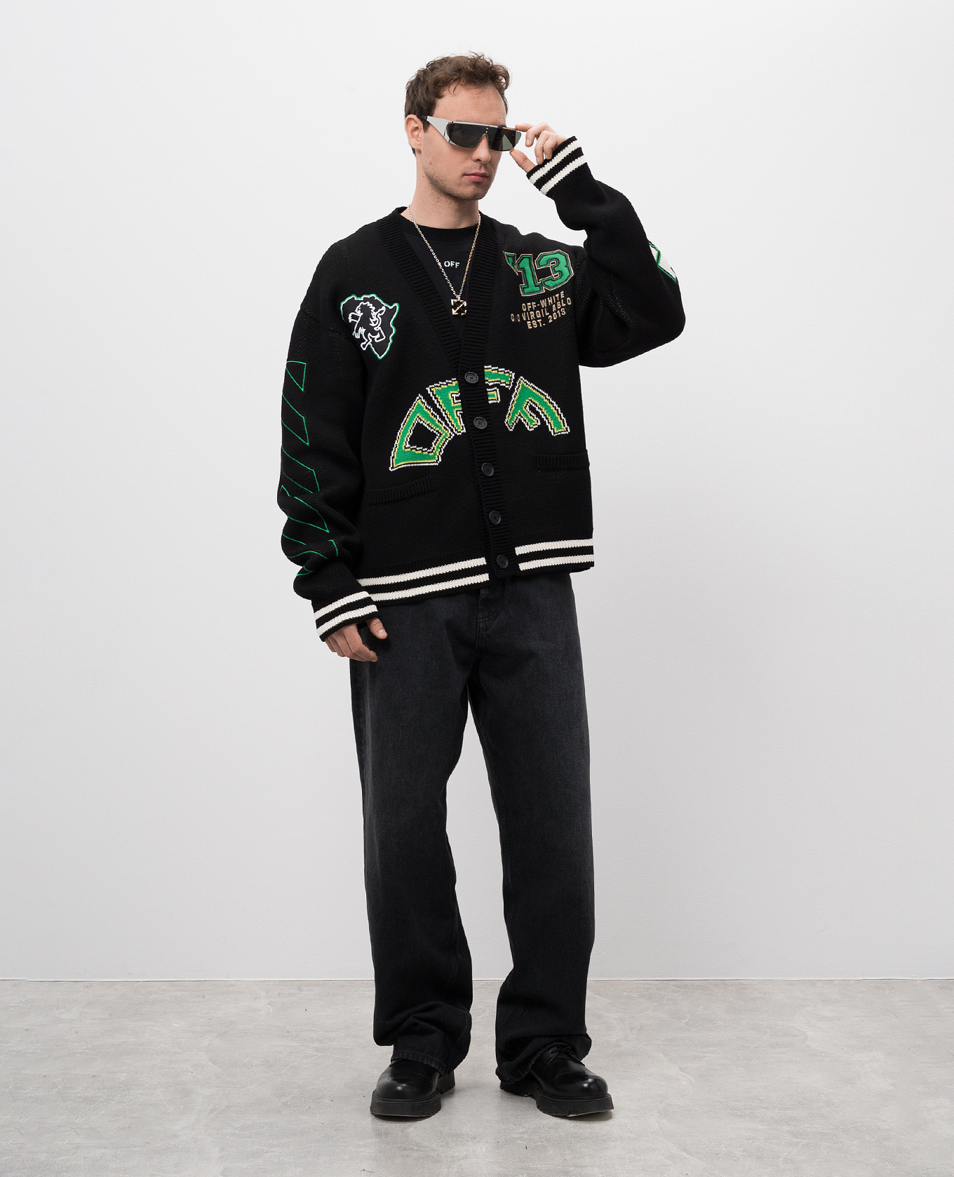 

Black T-shirt with logo Off-White