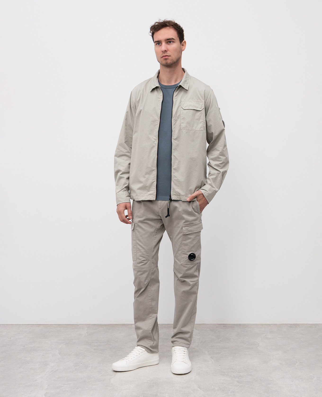 

Grey cargo pants with logo patch C.P. Company