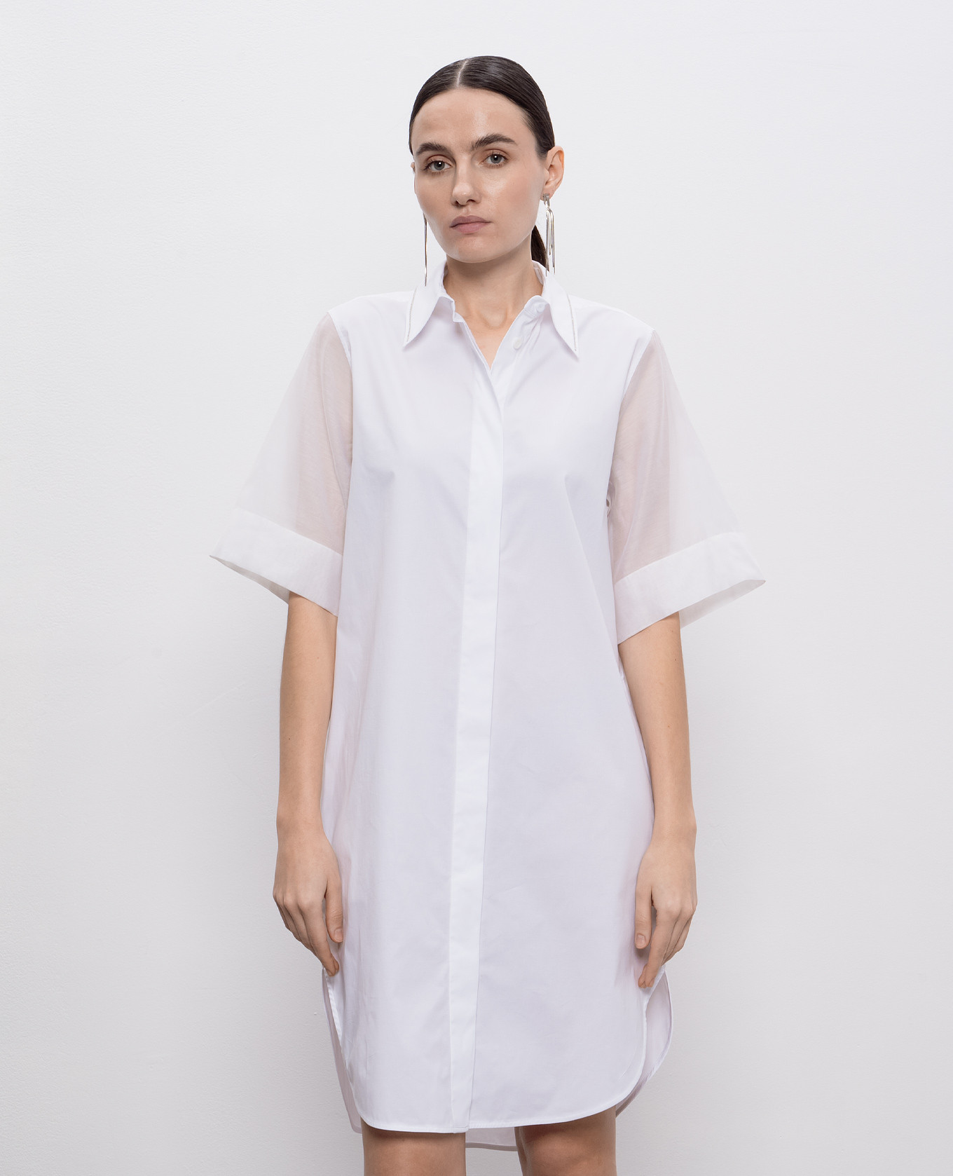 

White shirt dress with monil chain Peserico