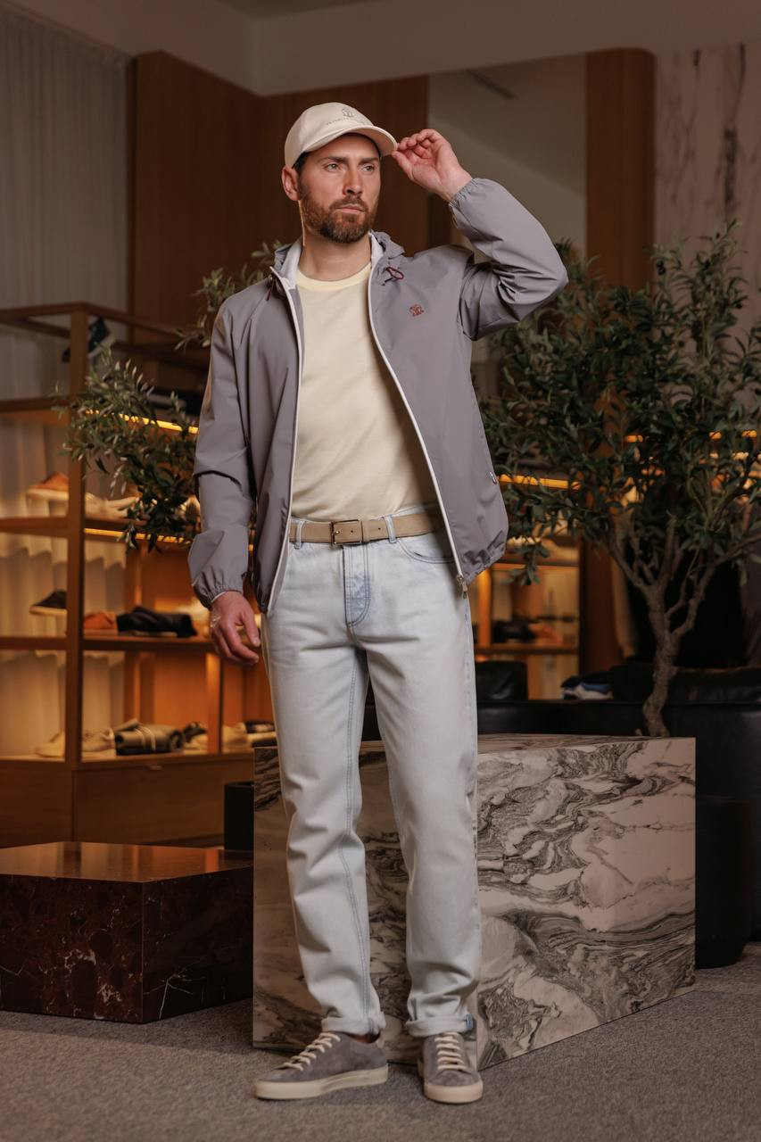 

Grey sports jacket with embroidered emblem Brunello Cucinelli