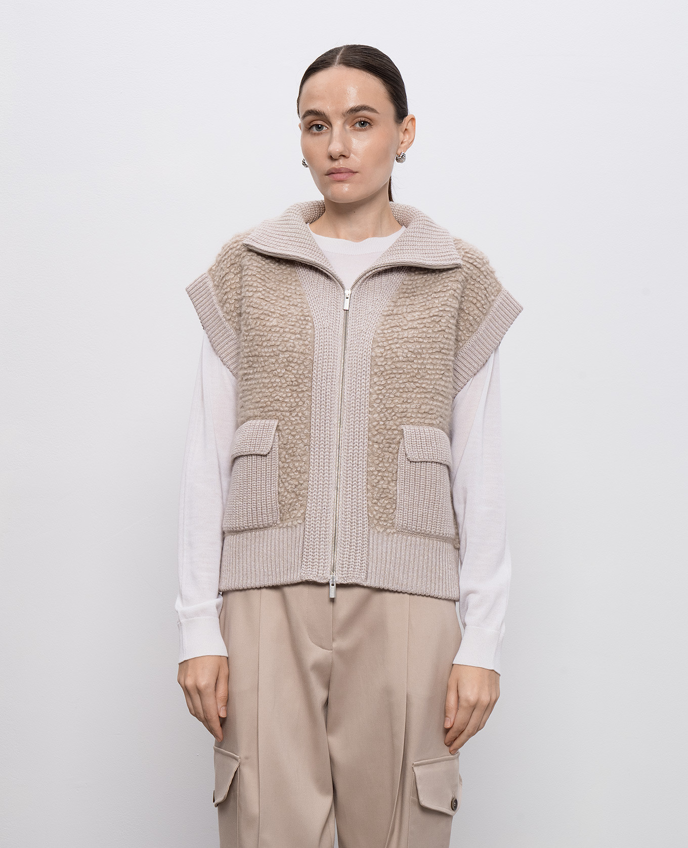 

Beige vest with wool, cashmere and silk Peserico