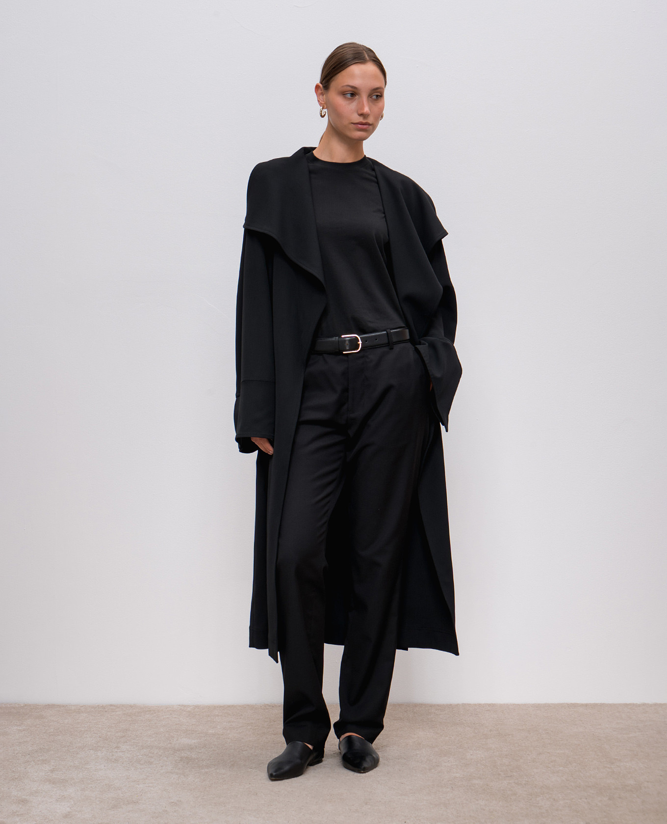 

Black coat for smell Toteme