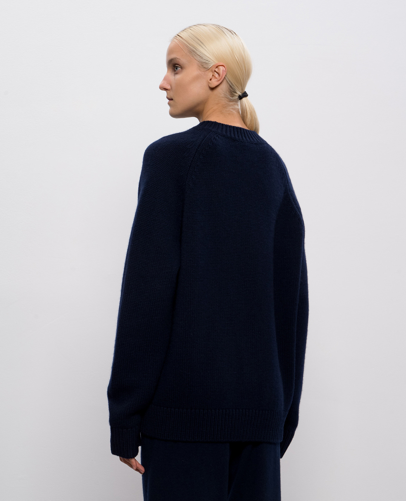 Anine blue cashmere sweater LISA YANG 4
