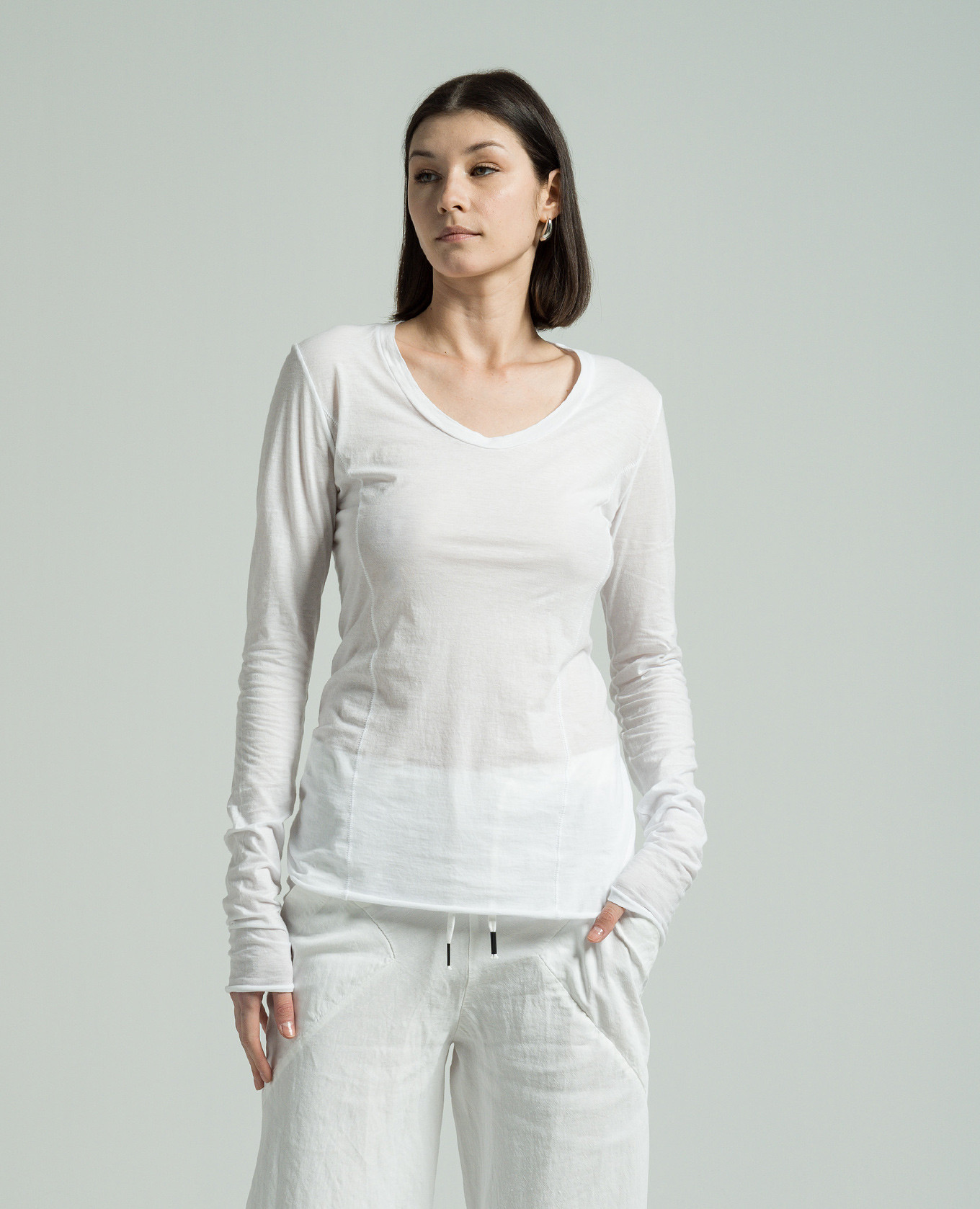 

White longsleeve with accent stitching Masnada