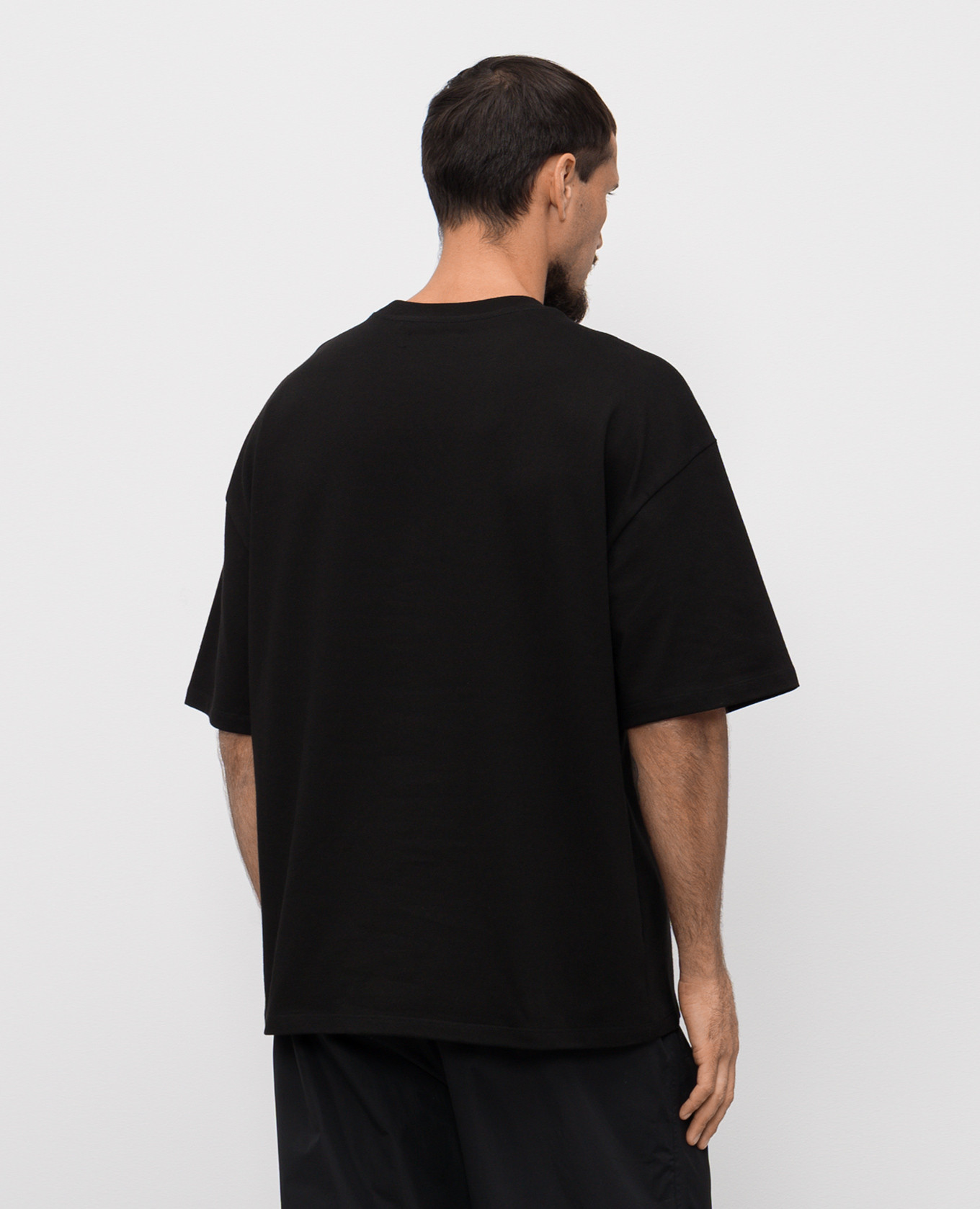 

Black T-shirt with monogram logo patch AMIRI