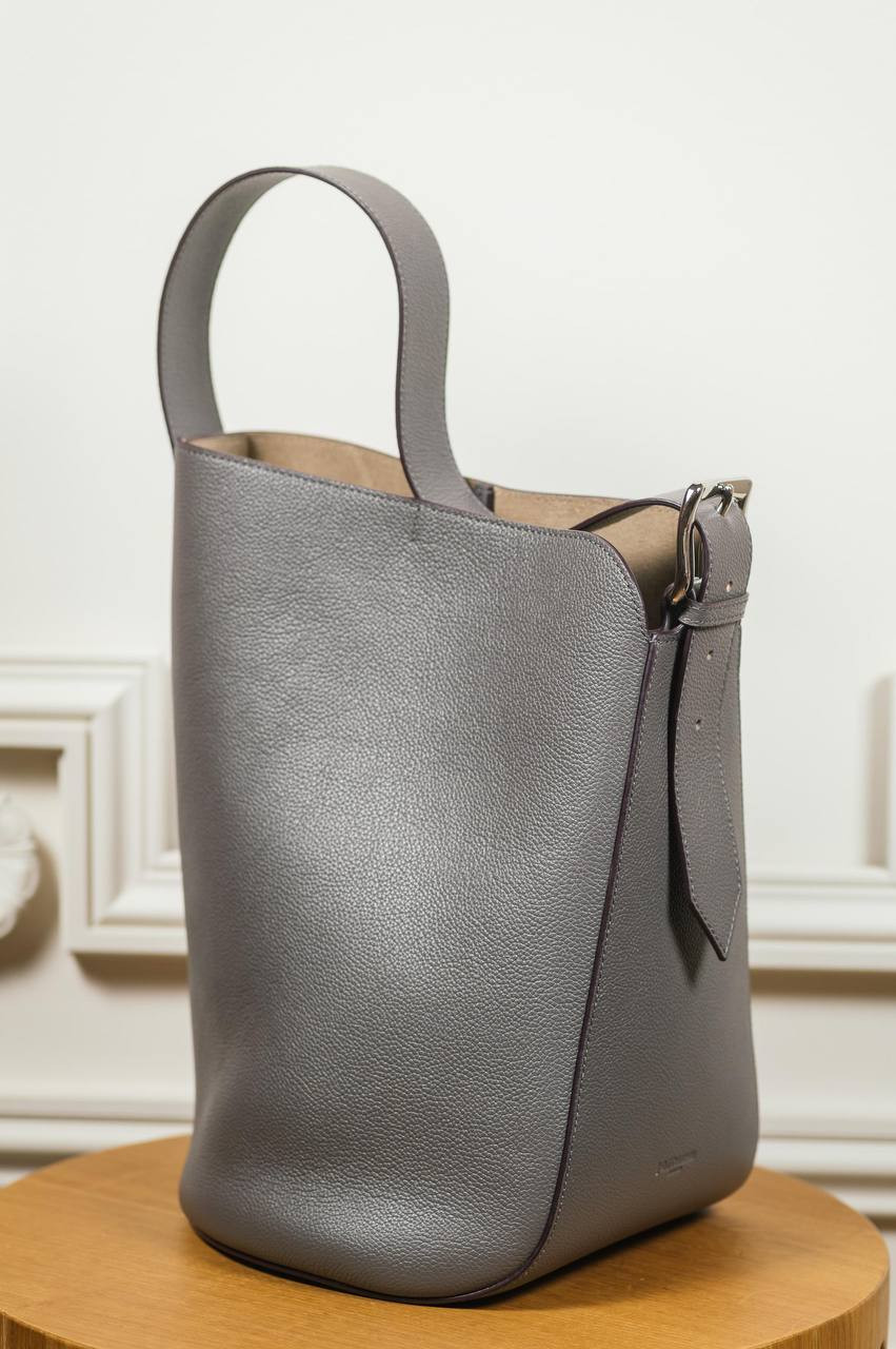 Quiver grey leather bucket bag with logo embossing J&M DAVIDSON 5