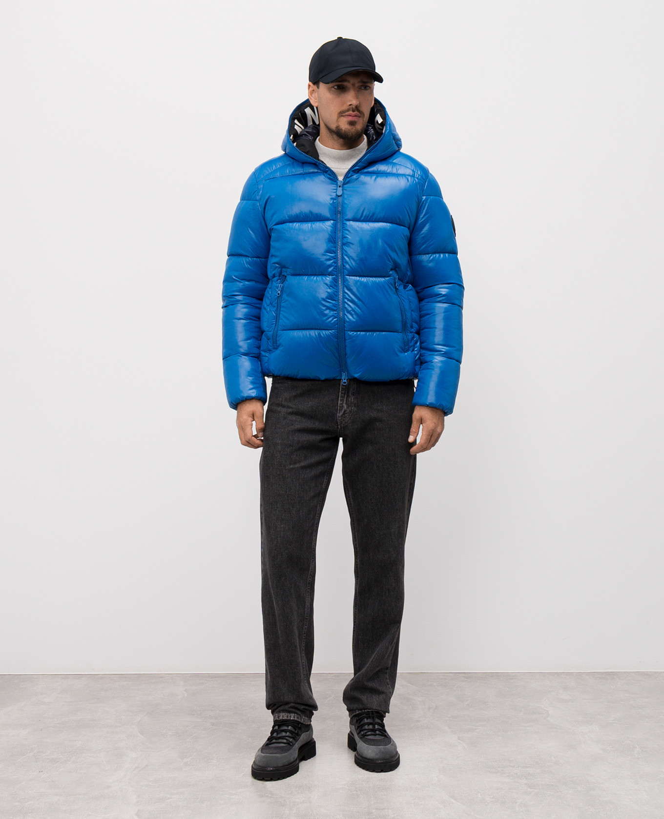 

Blue quilted jacket with logo patch Save the duck