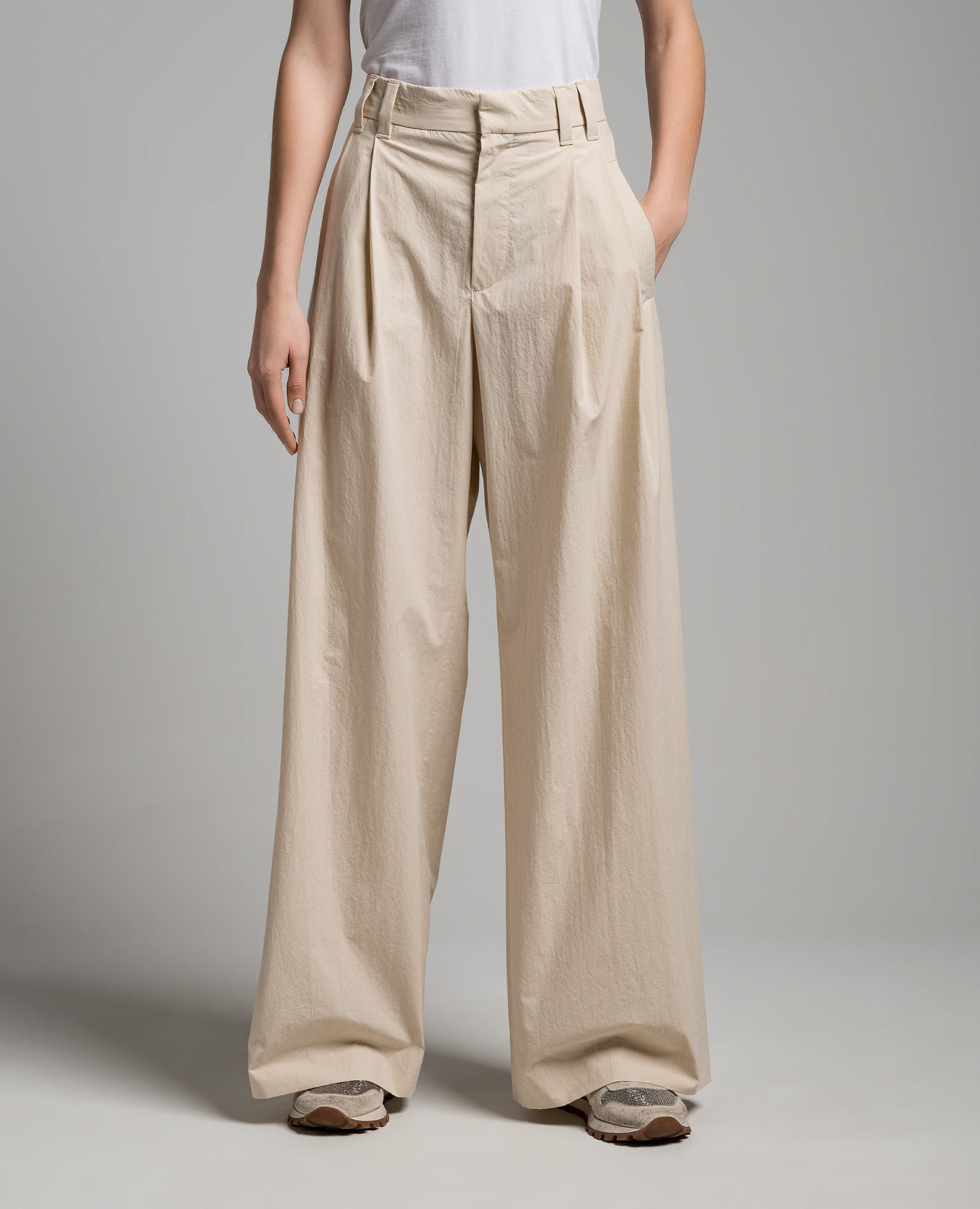 Beige pants with monil chain Brunello Cucinelli 3