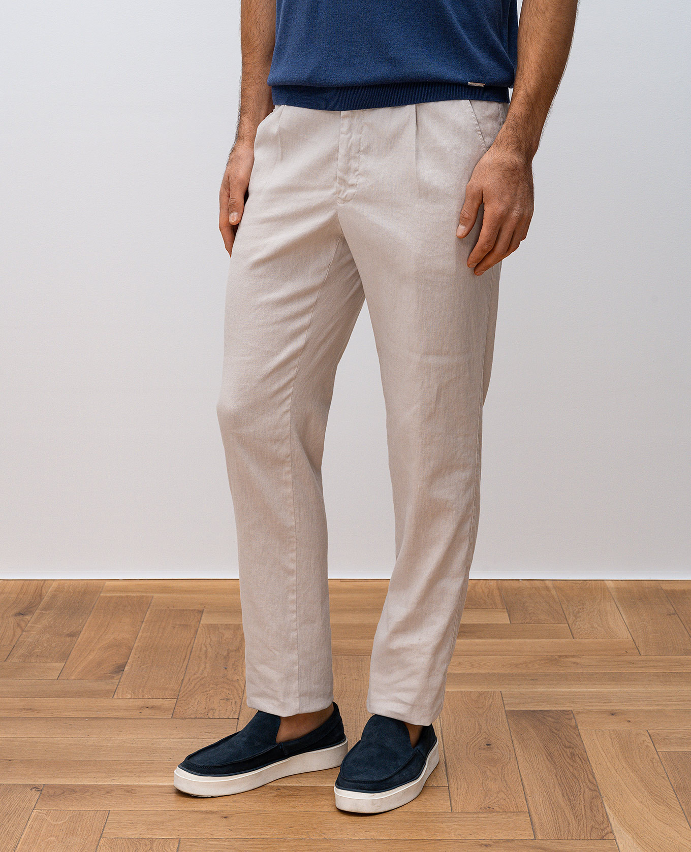 

Beige linen pants Enrico Mandelli