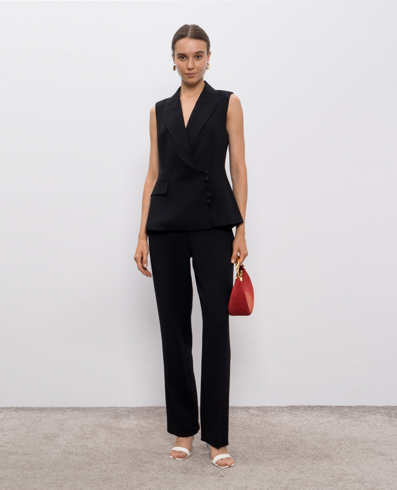 

Black Valarie vest Simkhai