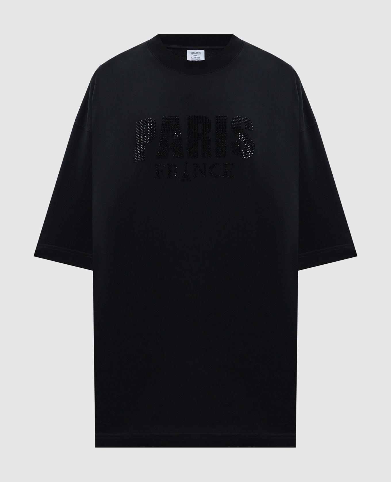 

Black t-shirt with the inscription Paris made of crystals Vetements