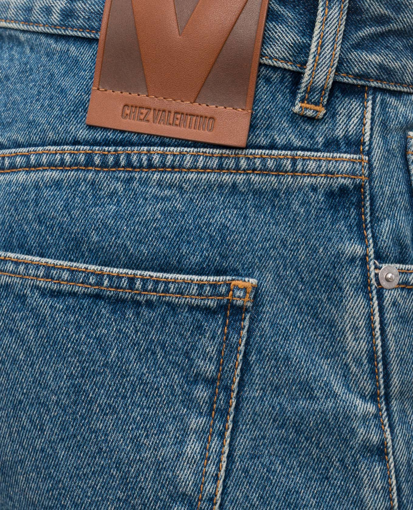 

Blue jeans with logo patch Valentino
