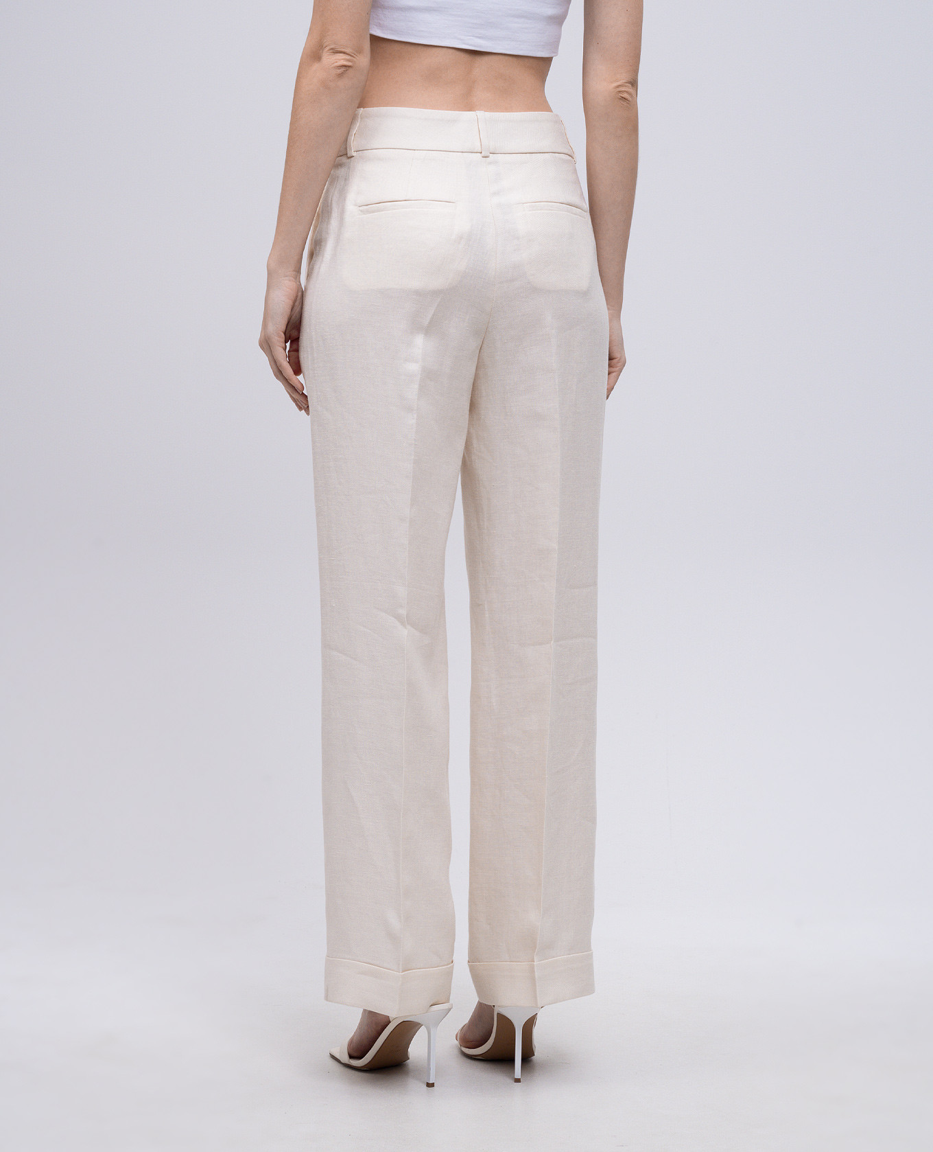 

Beige linen trousers with lapels Peserico