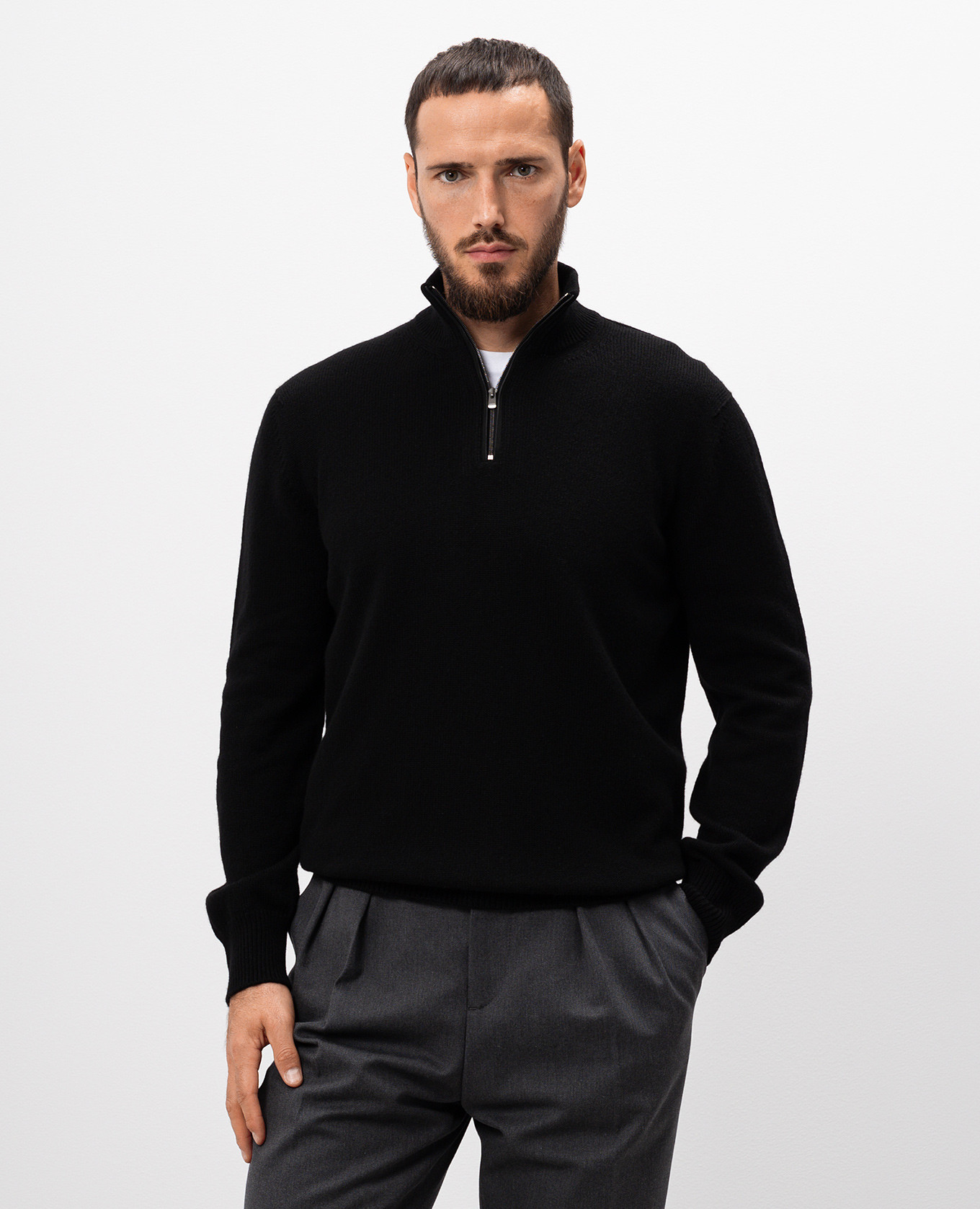 

Black cashmere sweater Agnona