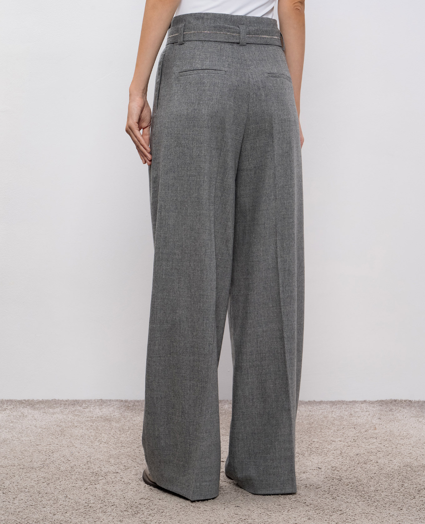 

Gray wool and cashmere pants with monil chain Peserico, Grey