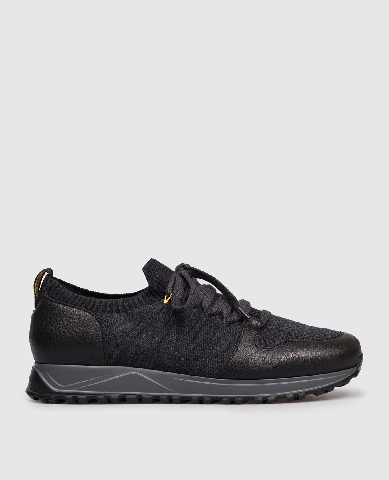 Combined sneakers with wool