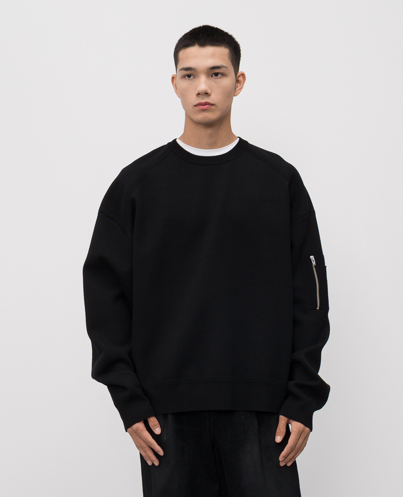 

Black sweatshirt with logo Juun.j