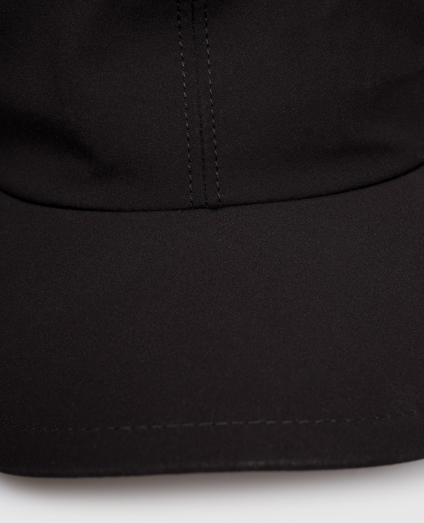 

Black cap Cashmere&Whiskey