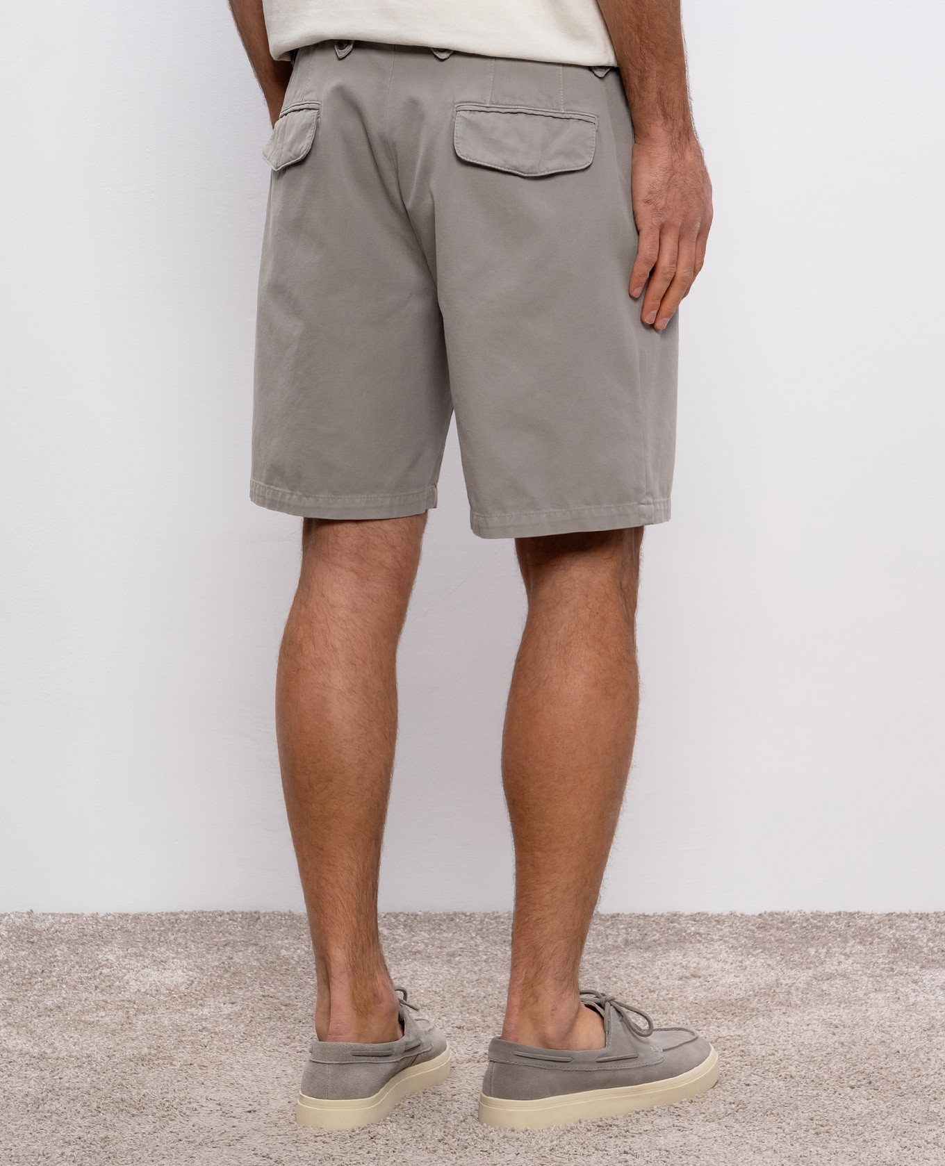 

Khaki Bermuda shorts Brunello Cucinelli