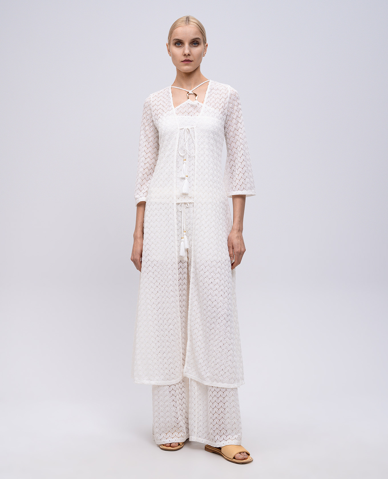 

White cape with openwork pattern Twinset