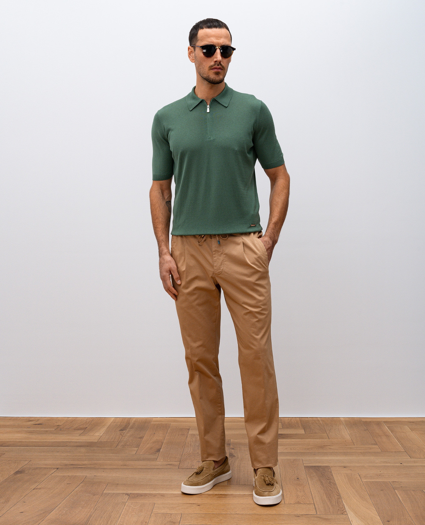 

Beige pants Enrico Mandelli
