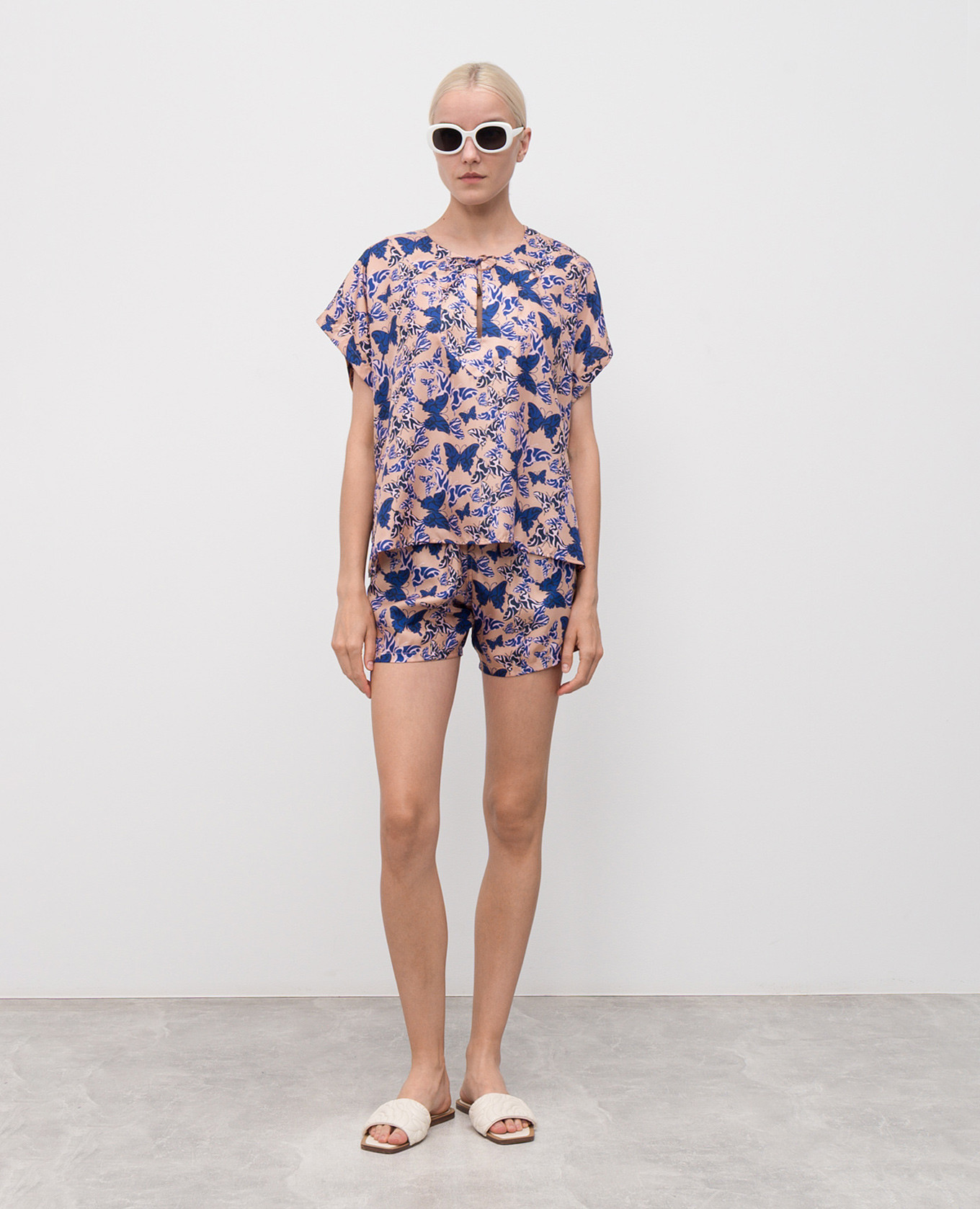 

Beige Disco Butterflly silk top with print Vilebrequin