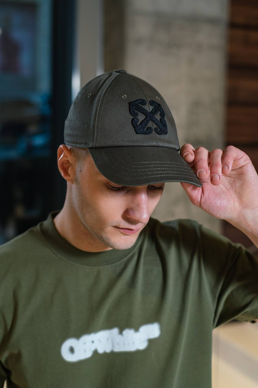 

Khaki cap with Arrow logo patch Off-White