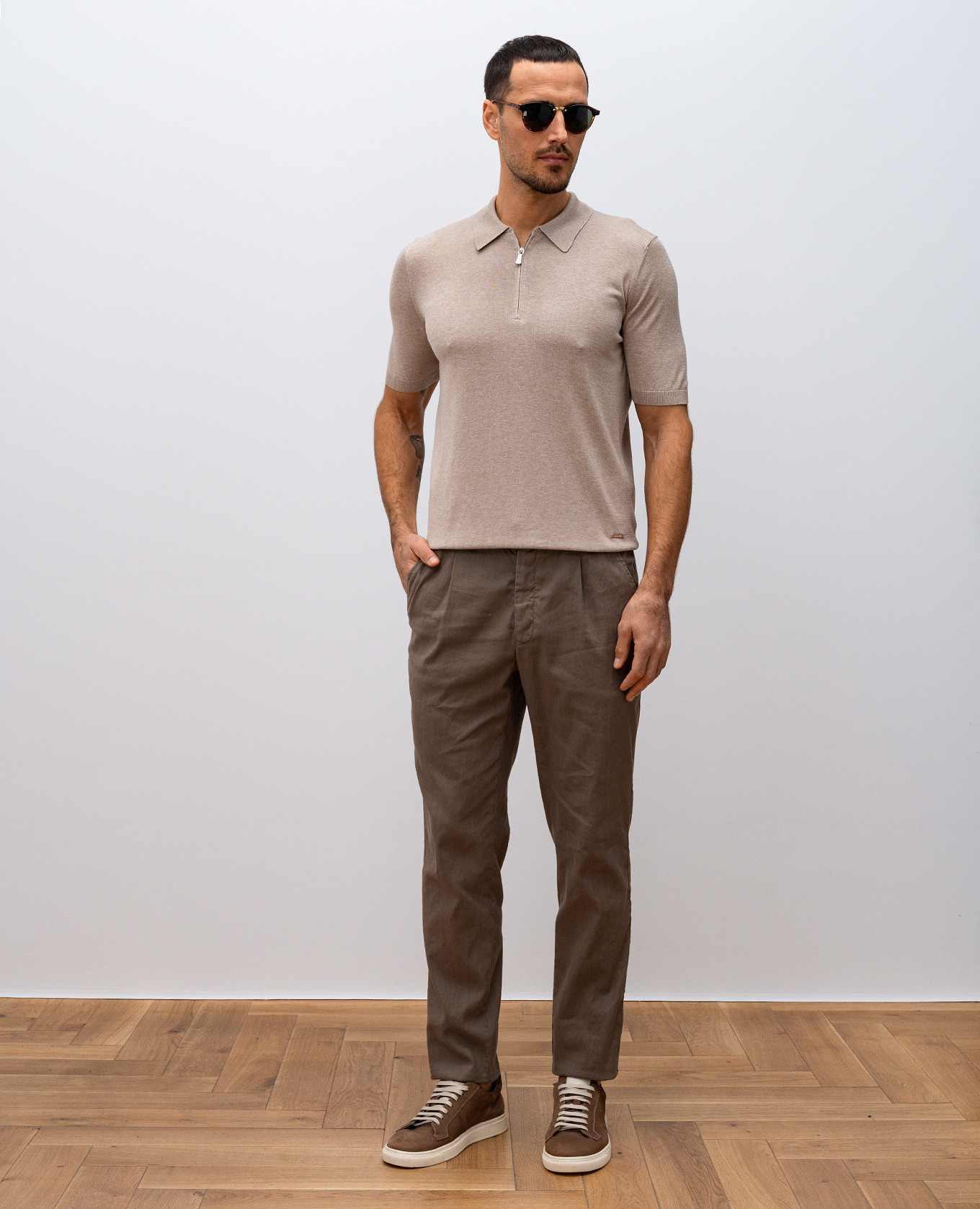 

Brown linen pants with logo Enrico Mandelli