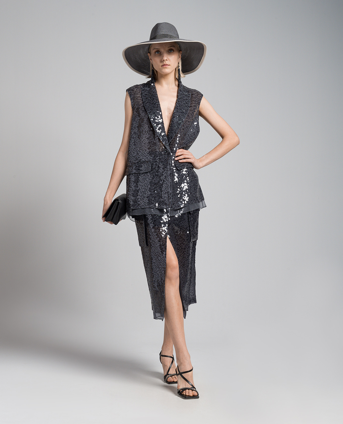 

Gray silk skirt with sequins Brunello Cucinelli, Grey