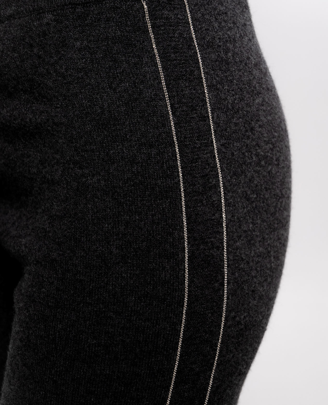 Grey wool, silk and cashmere sweatpants with monil chain Peserico 5