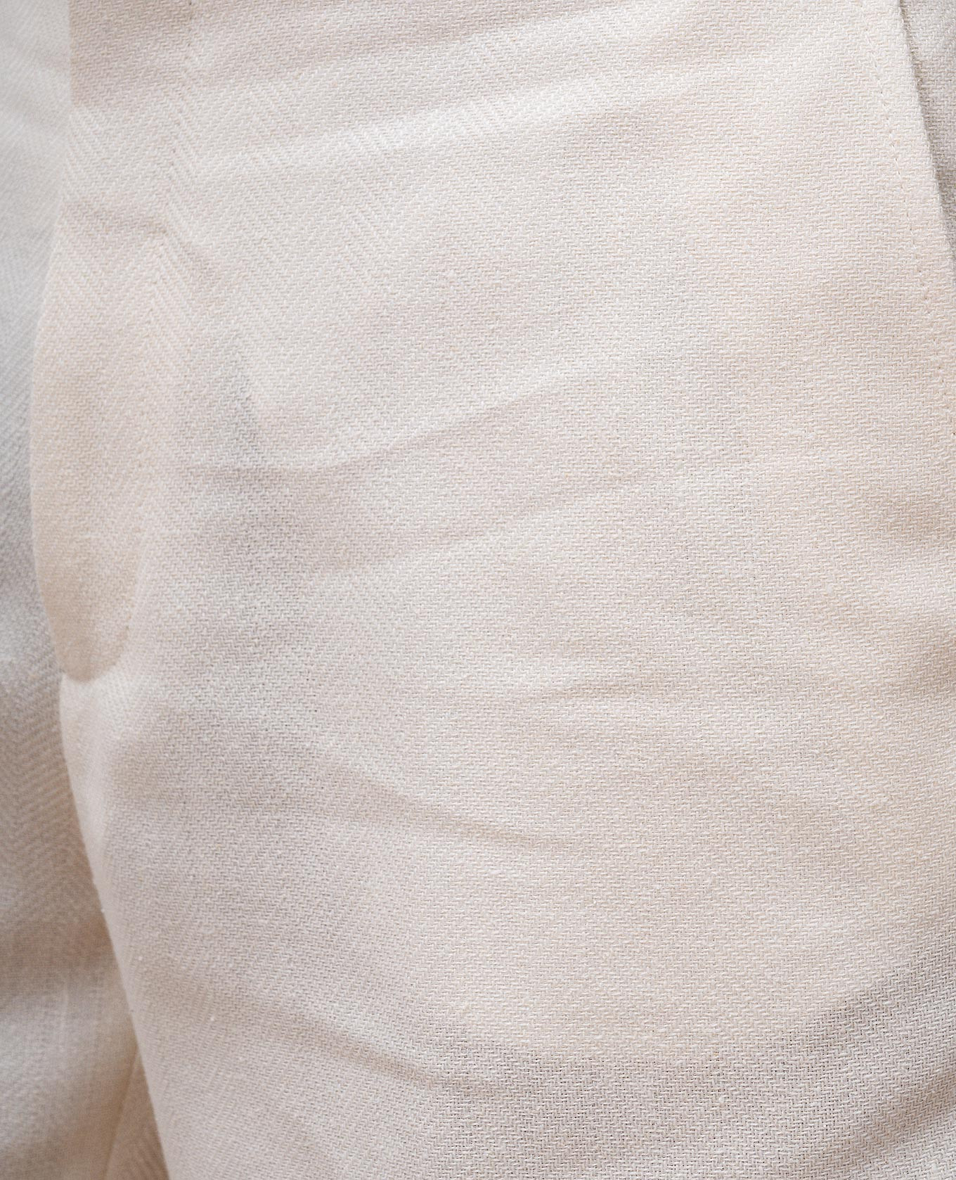 

White shorts made of linen, silk and wool in a pattern Brunello Cucinelli