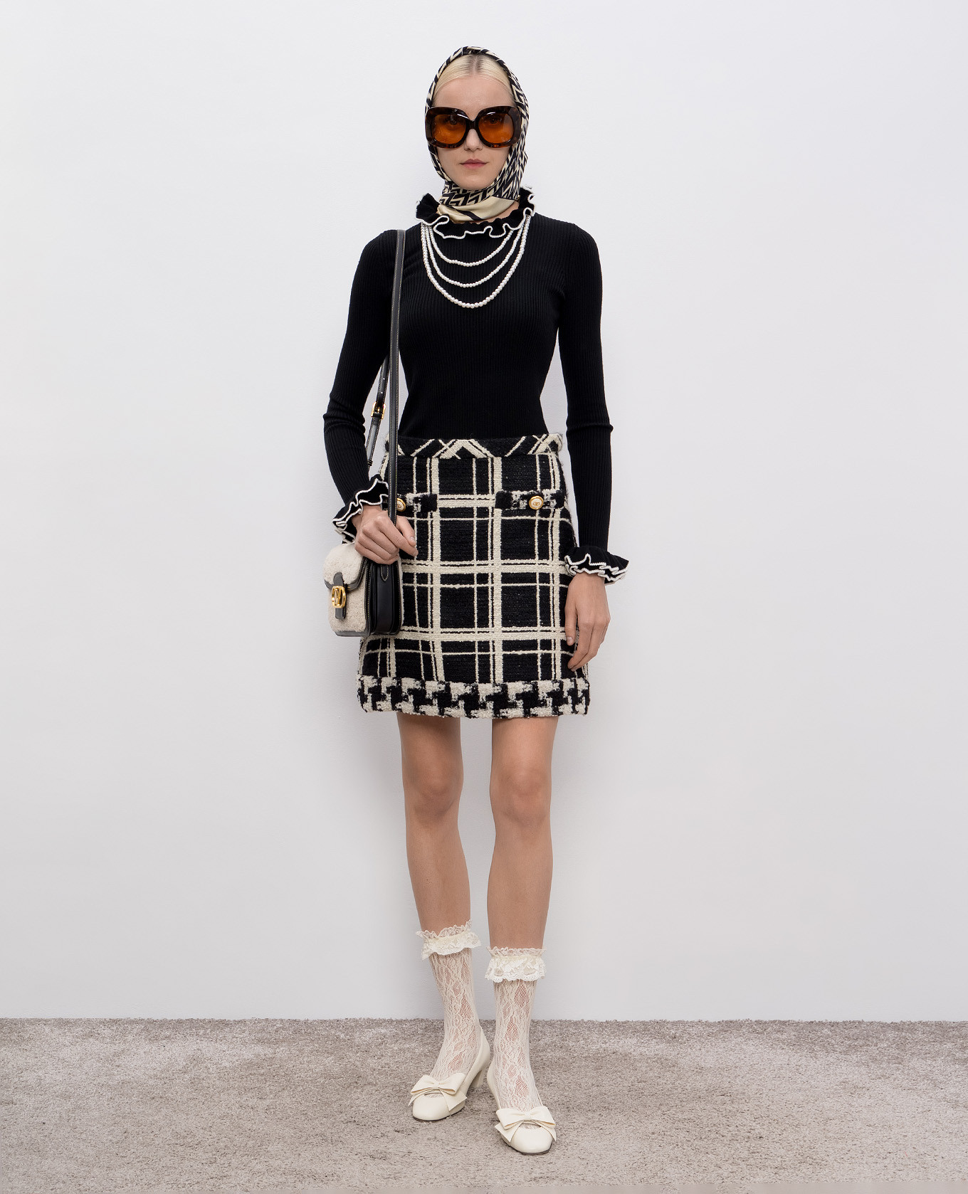 

Black wool jumper Valentino