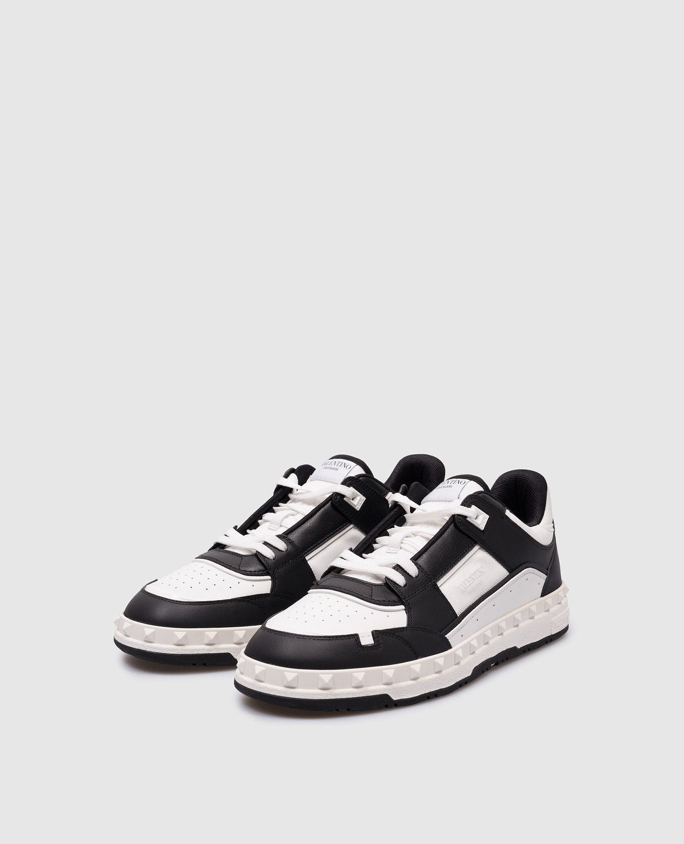 

White leather sneakers with textured logo Valentino