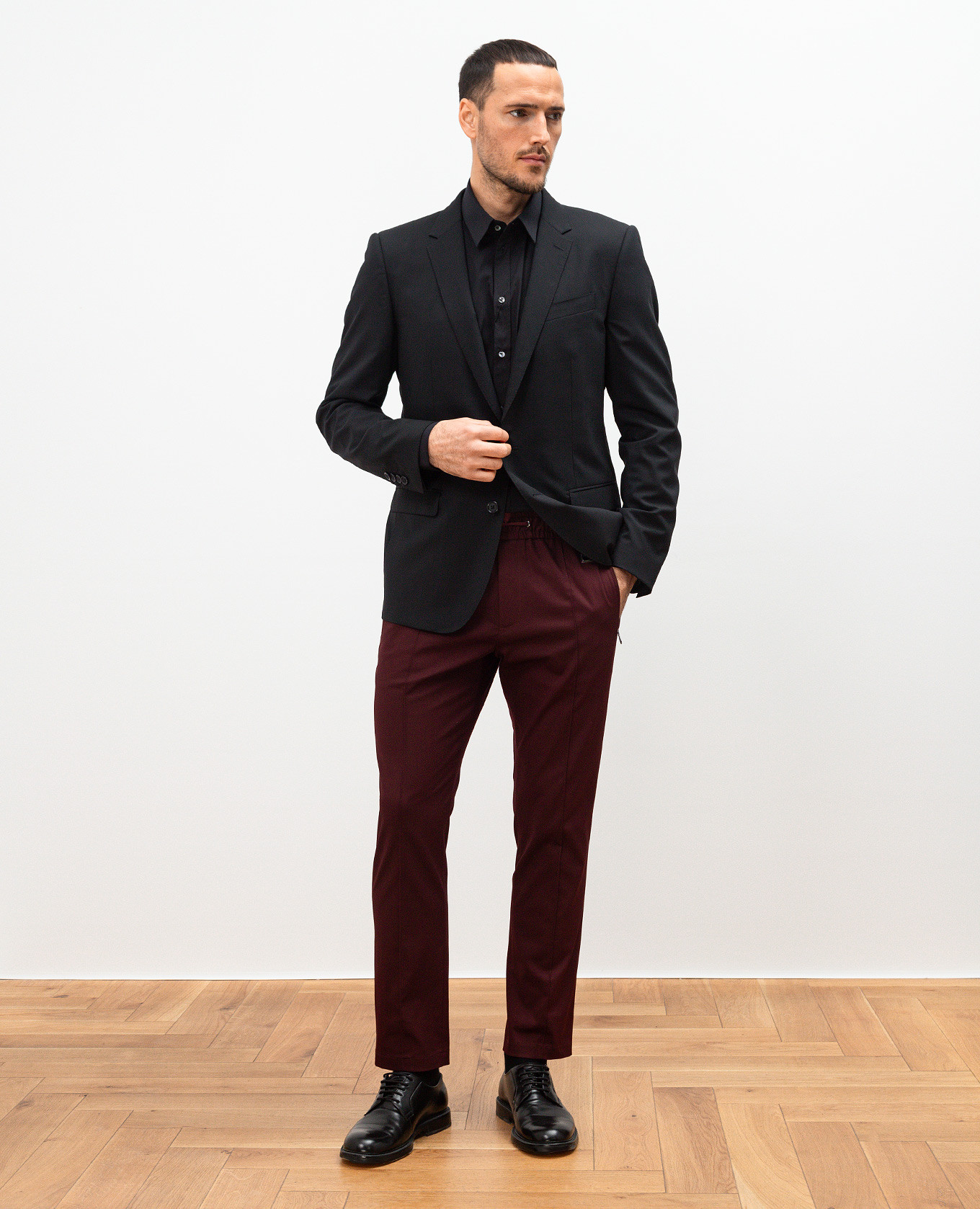 

Burgundy pants with a logo Dolce&Gabbana