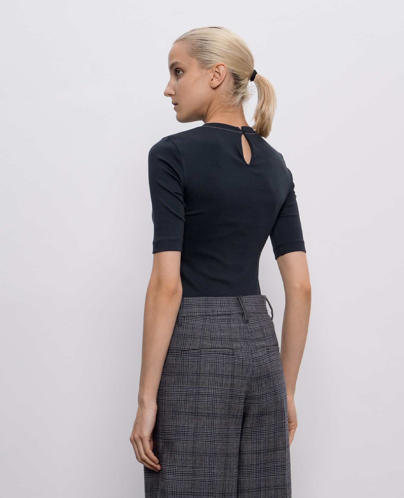 

Blue ribbed top with monil chain Brunello Cucinelli